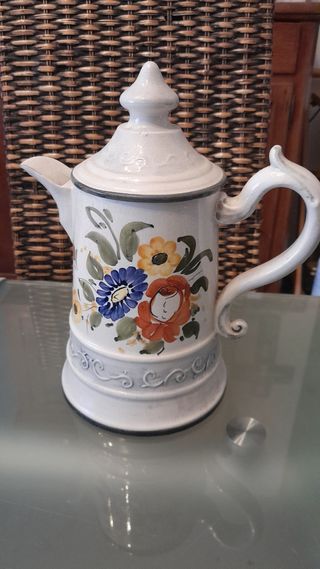 Brocca ceramica decorata a mano