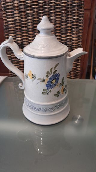 Brocca ceramica decorata a mano