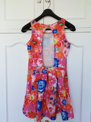 Vestido corto colorido flores