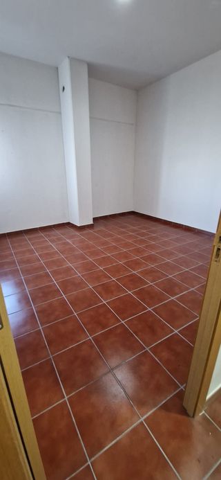 DESPACHO - OFICINA - SALA EN NAVE INDUSTRIAL