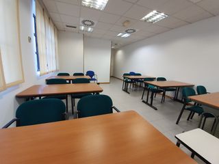 DESPACHO - OFICINA - SALA EN NAVE INDUSTRIAL