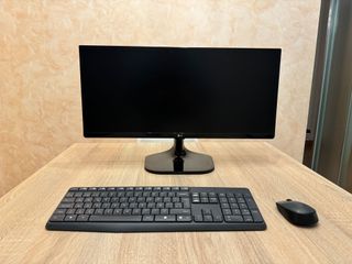 Pantalla monitor LG 25" teclado ratón inalambrico