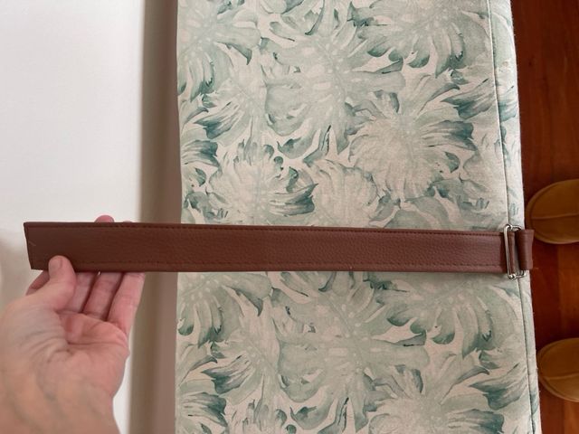 Banco de madera con cojín