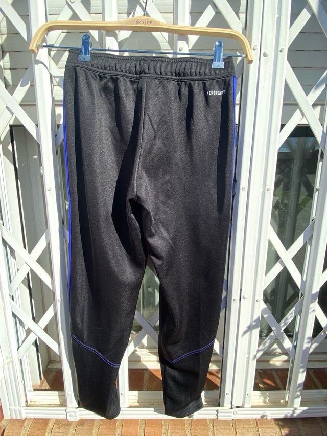 PANTALON LARGO FUTBOLERO NIÑO