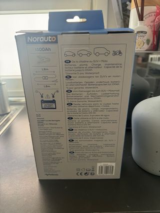 Cargador de bateria Norauto.