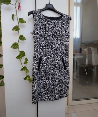 Tubino bianco e nero🌺