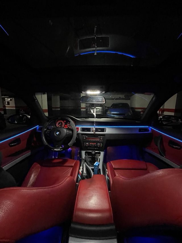 Instalacion de luces ambientales led coche