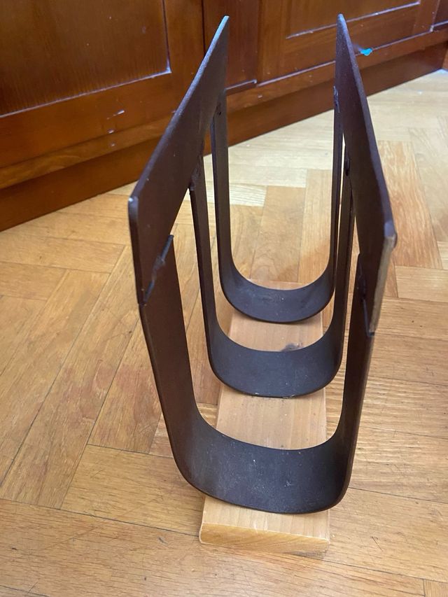 Revistero madera y metal