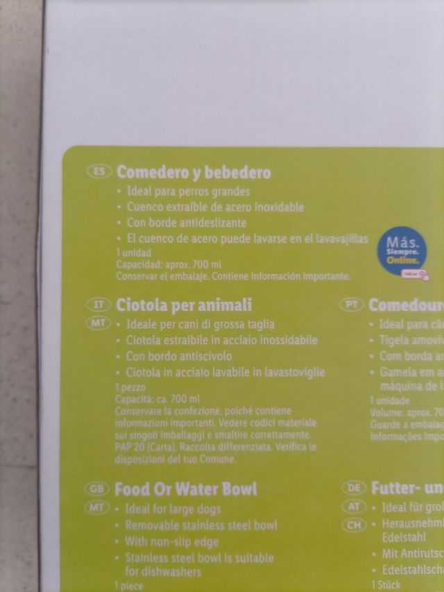 Comedero bebedero, alfombrilla y tapete