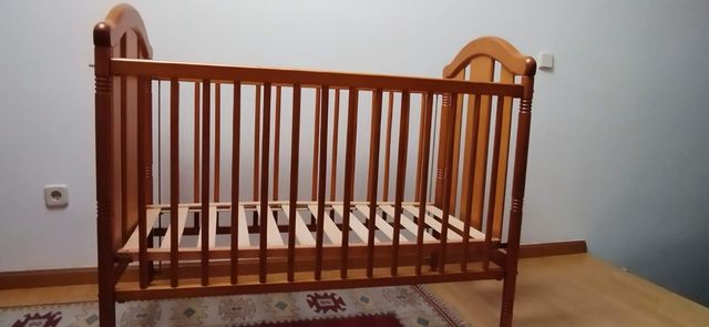 Cuna madera 