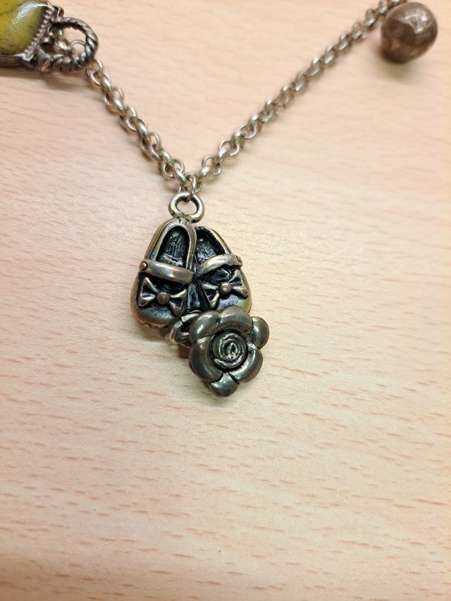 Collana lunga con scritta "It's a girl" per mamma