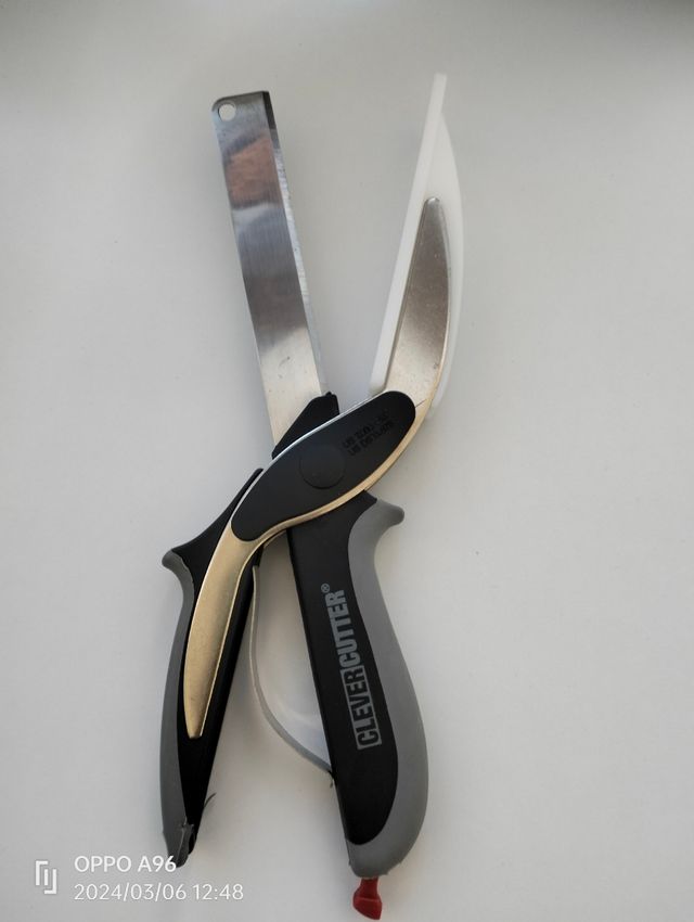 Forbice da cucina nero e grigio🌺