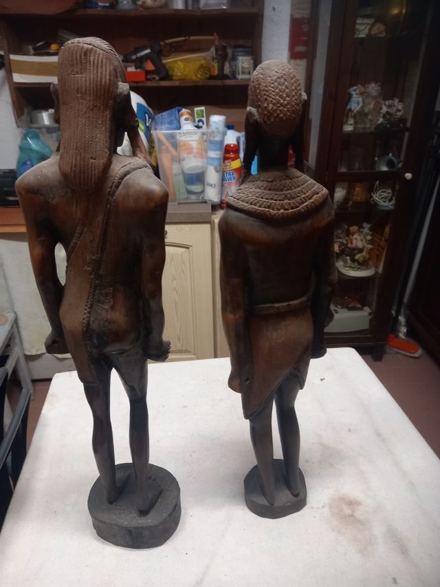 Statue in legno vintage