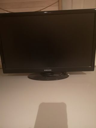 Televisor Samsung UE225003BW