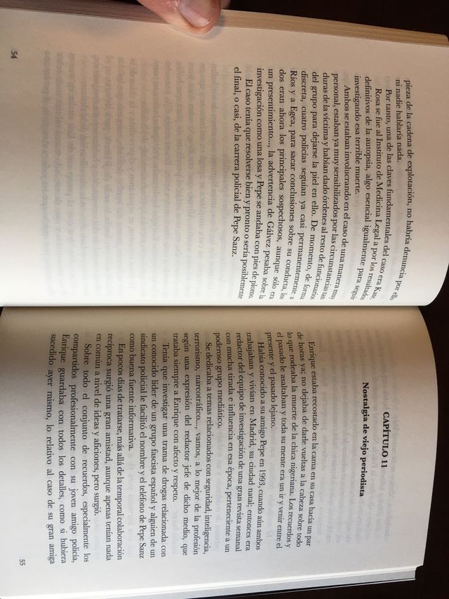 ESCLAVAS DE LA NOCHE. César Jara.