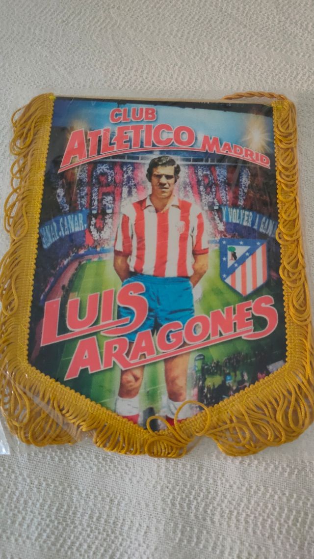BANDERIN LUIS ARAGONES