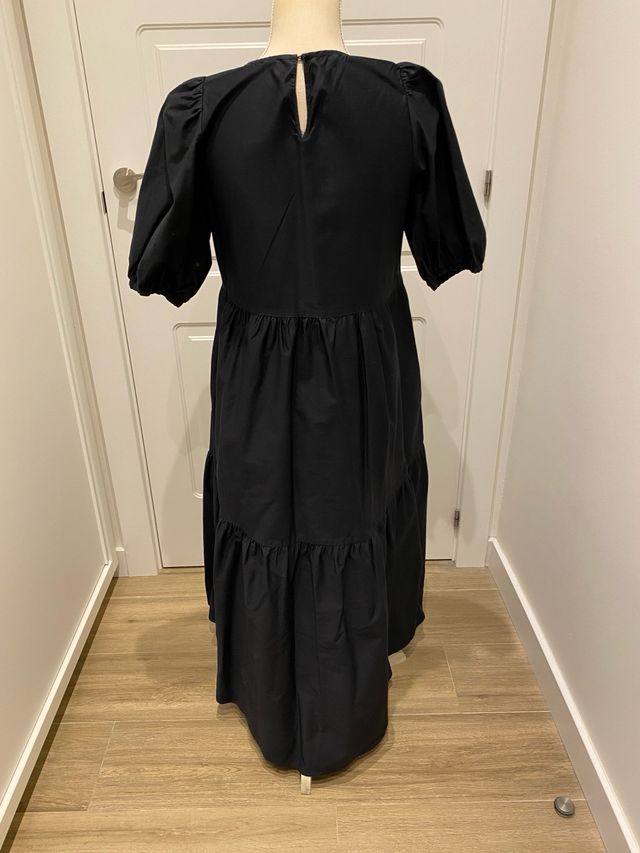 Vestido negro  de Zara