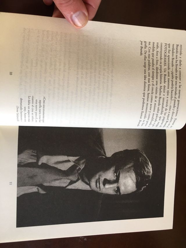 BRANDO POR BRANDO. Biografía.