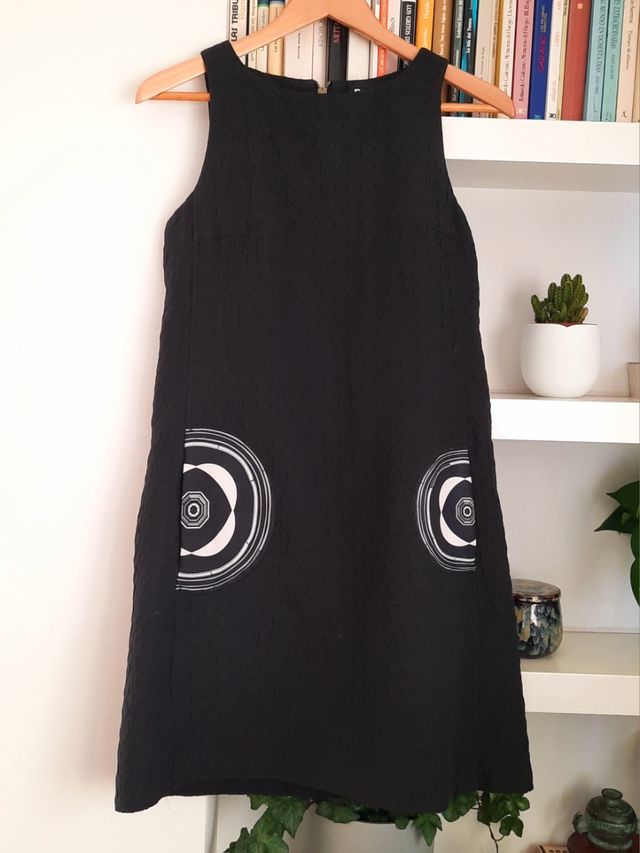 Vestido negro de Desigual