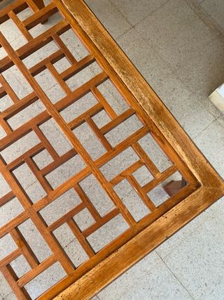 Mesa  baja grande y de madera maciza