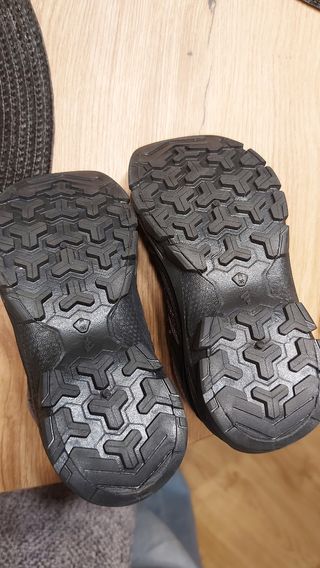 Botas de montaña infantil