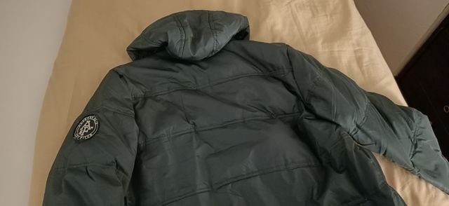 Abrigo de plumas Abercrombie and Fitch