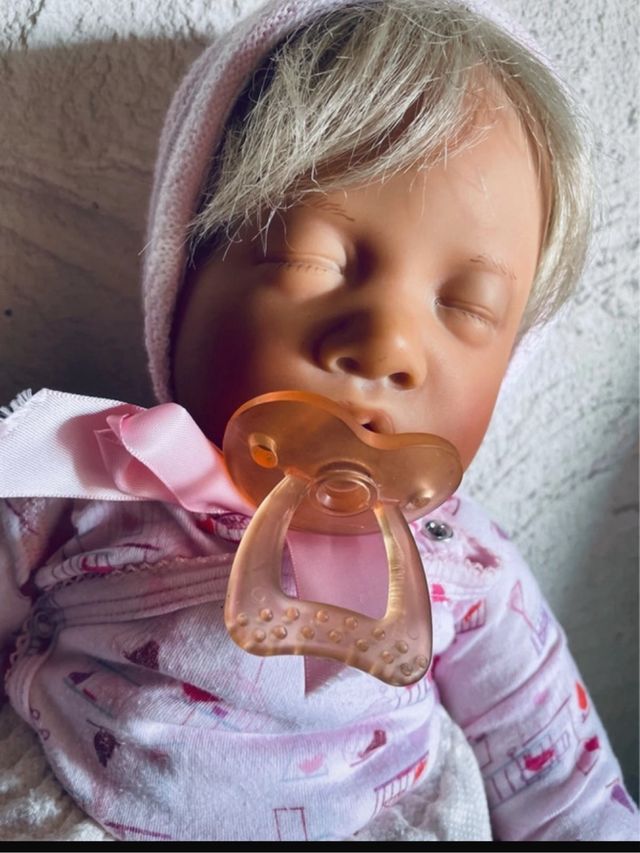 Bebe realista , EEUU