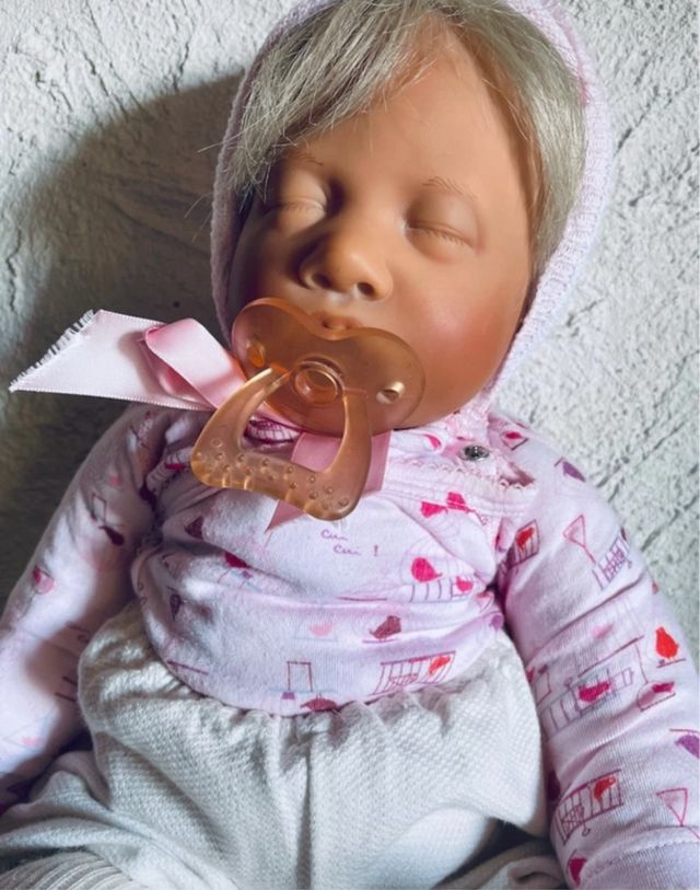 Bebe realista , EEUU