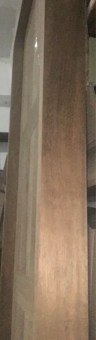 Puerta de Teka maciza, no chapeada. 
nueva