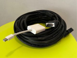 Proyector TOSHIBA TLP-T70M + lampara repuesto