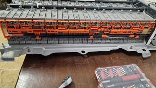 Servicio técnico en baterías hibridas