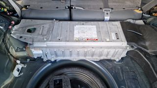 Servicio técnico en baterías hibridas