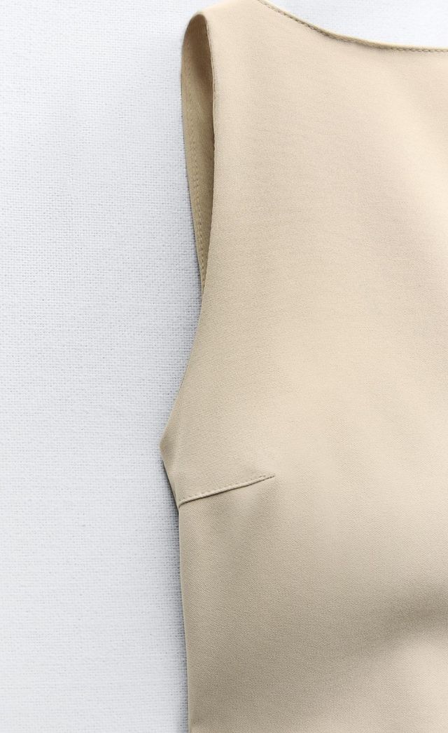 Vestido entallado doble cinturon