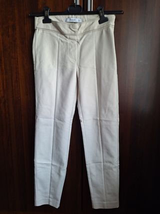 Pantalón crudo pitillo Mango talla 34