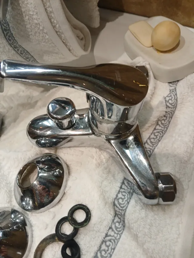 GRIFO ROCA  CON DUCHA