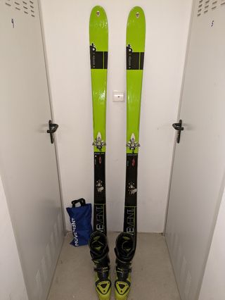 Equipo esquí travesía 