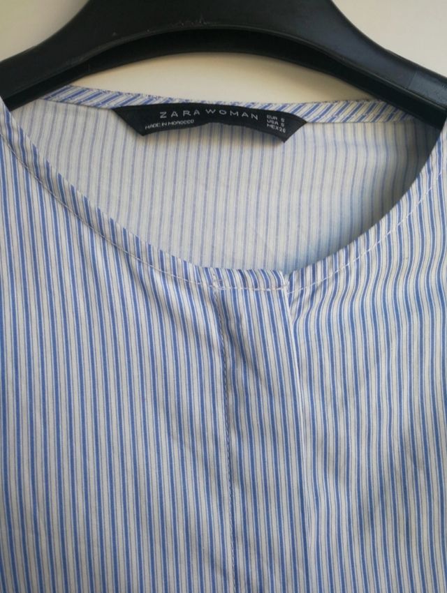 Camicia a righe con volant Zara