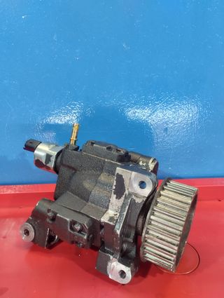 BOMBA INYECTORA RENAULT 