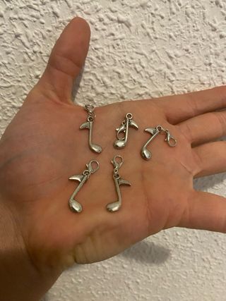 Llaveros notas musicales