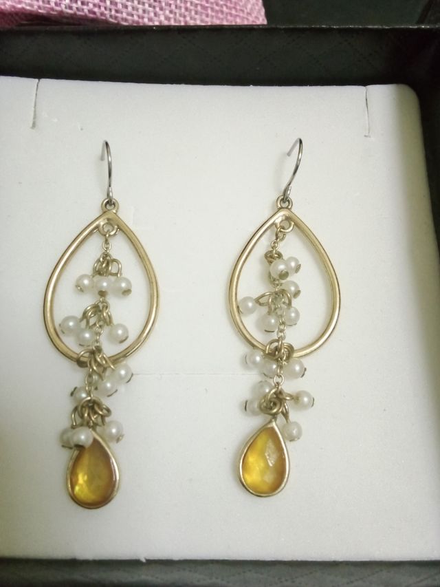 Orecchini madreperla e occhio di tigre