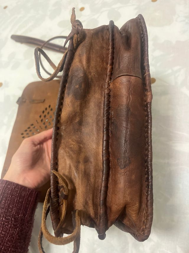 Bolso de cuero marron