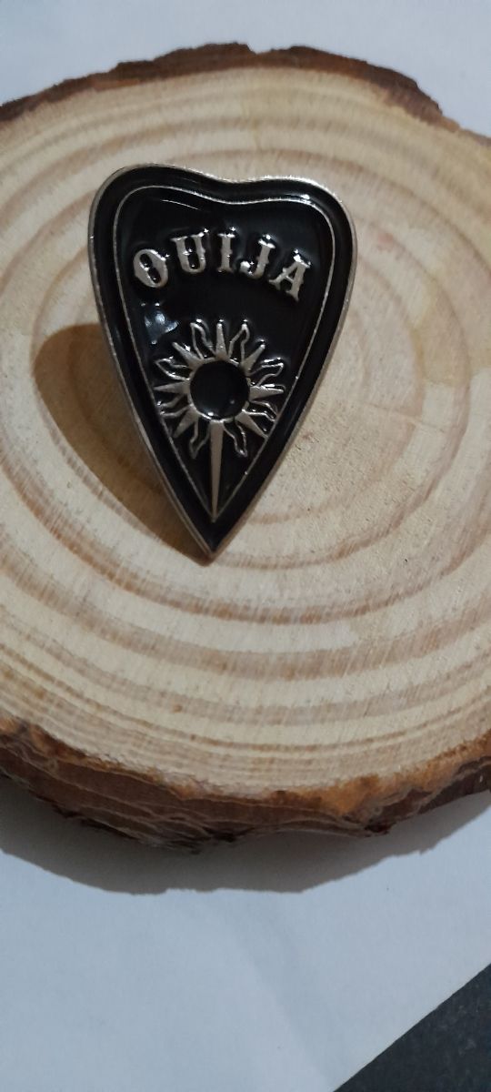Pin púa de ouija