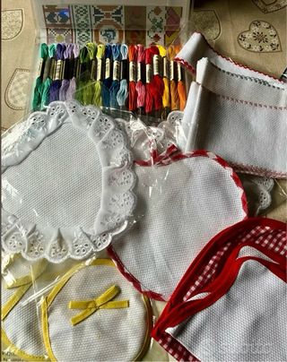 Set Tela Aida e matassine da ricamo