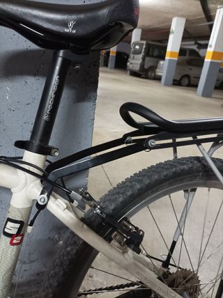 Transportín portabultos de bici decathlon