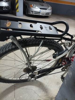 Transportín portabultos de bici decathlon