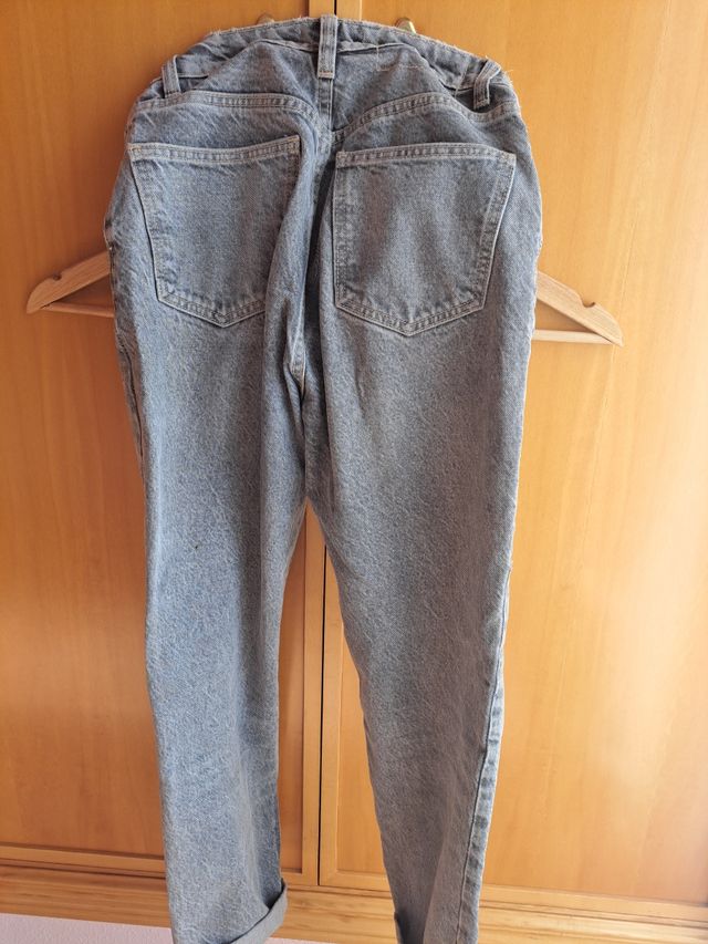 Vaqueros mom fit boyfriend grises