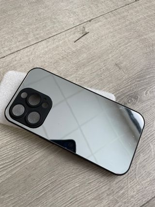 Funda para iPhone 15 Pro  - NUEVA