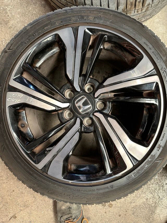LLANTAS HONDA CIVIV AÑO 2019