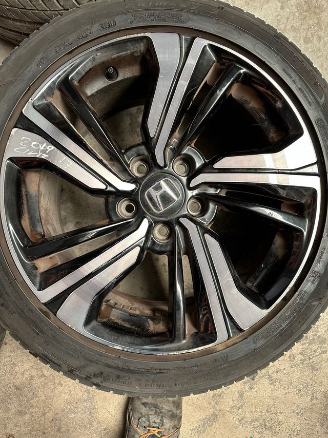 LLANTAS HONDA CIVIV AÑO 2019