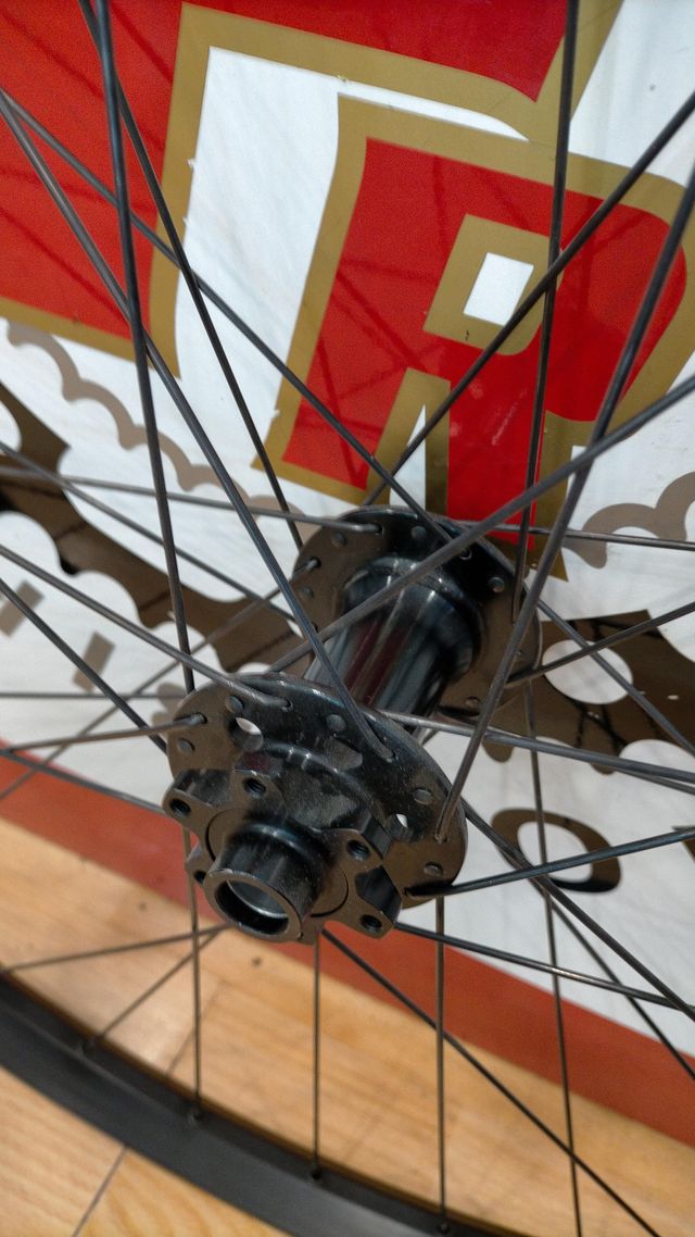 RUEDA DELANTERA MDK 29X110